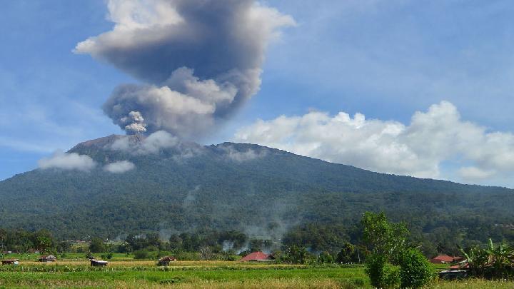 Erupsi Gunung Marapi dan Upaya Pemulihan Pasca-Bencana di Sumatera