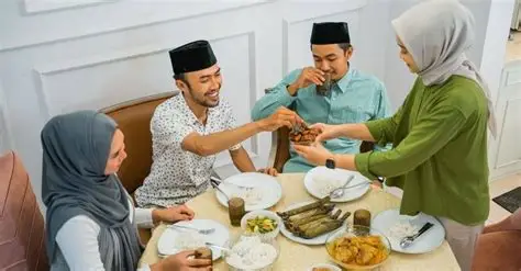 Kenapa Saat Sahur Makan Lebih Banyak Justru Lapar Lebih Cepat? Ini Penjelasannya