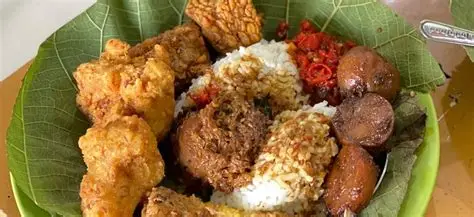 Menelusuri Cita Rasa Legendaris, Ini 3 Kuliner Wajib Saat Bertandang ke Cirebon