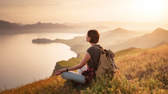 Fenomena Healing Anak Muda: Gaya Hidup Sehat atau Tekanan Sosial Terselubung?