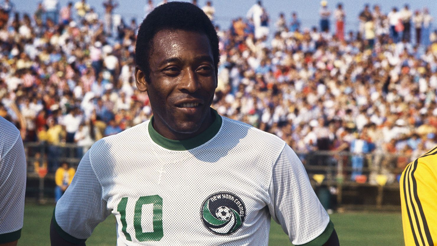 "O Rei" Pelé: Kisah Bocah Penyemir Sepatu yang Menjadi Raja Sepak Bola Dunia